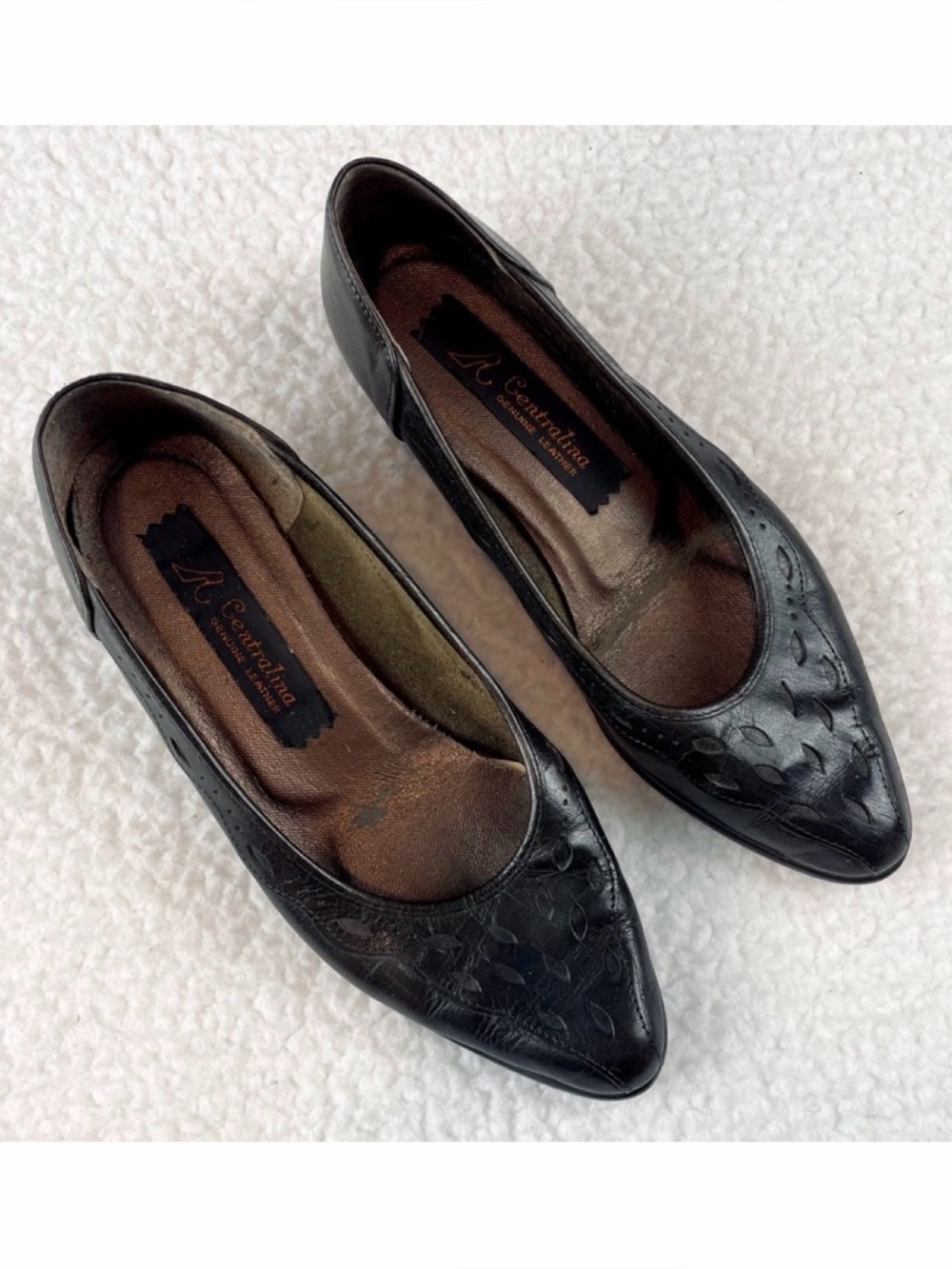 (VTG) CENTRALINA • Black Genuine Leather Pointed Toe Kitten Heels, 5